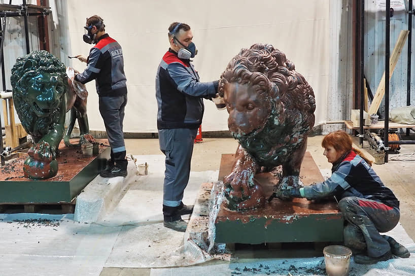 Реставрация скульптур львов с Адмиралтейской набережной в реставрационной мастерской «Наследие»