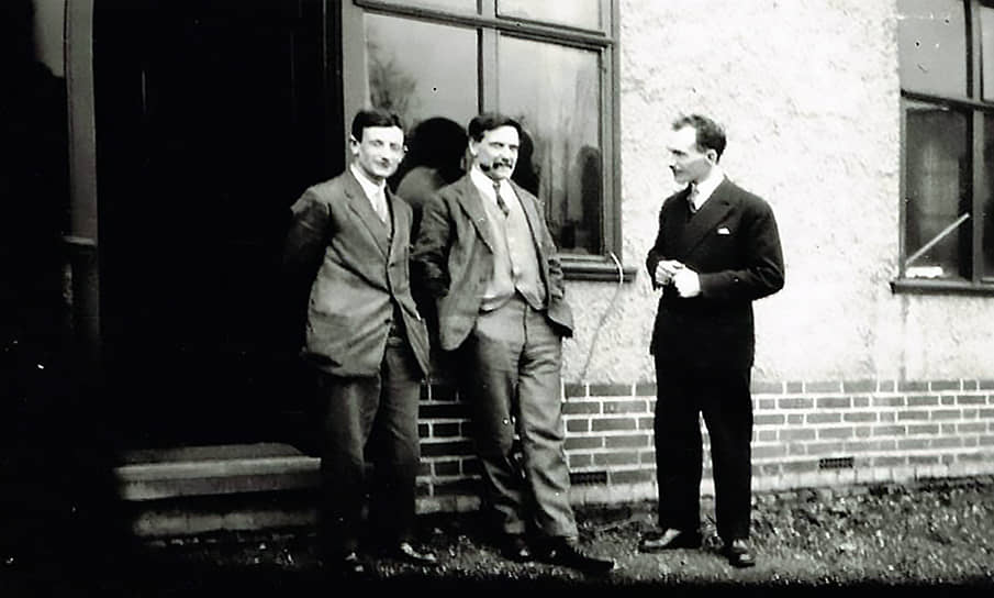 1920-е гг. Слева направо: Юлий Харитон, Петр Капица и Лев Термен в Кембридже 
