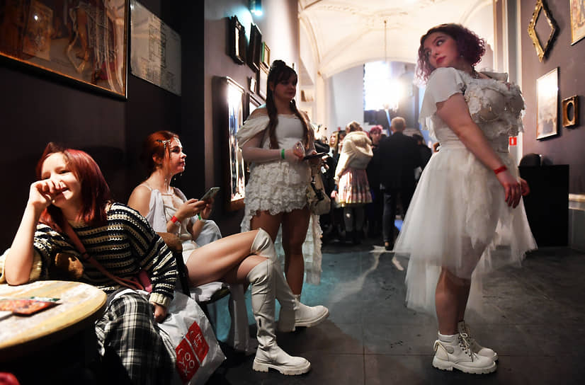 XI фестиваль уличной моды Street Fashion Show 2024 в открытой киностудии «Лендок»