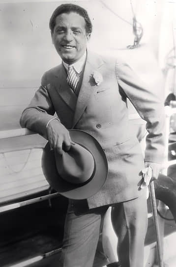 1920-е гг. Американский певец и музыкант Теодор Леопольд Фридман, известный под псевдонимом Тед Льюис