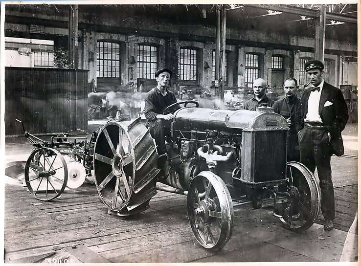 1925 г. Завод «Красный Путиловец». Трактор типа «Фордзон»