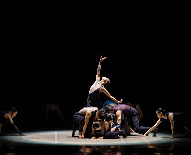 «Круг небесный», Театр современного танца Гуандуна