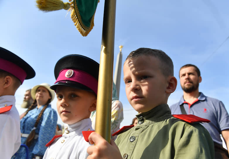 Участники Крестного хода