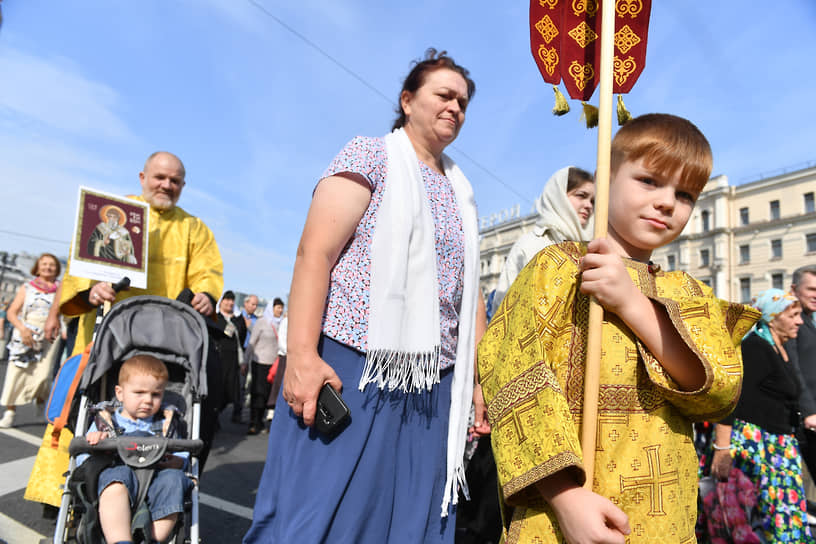 Участники Крестного хода