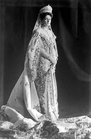 26 ноября 1894 года. Александра Федоровна в подвенечном платье