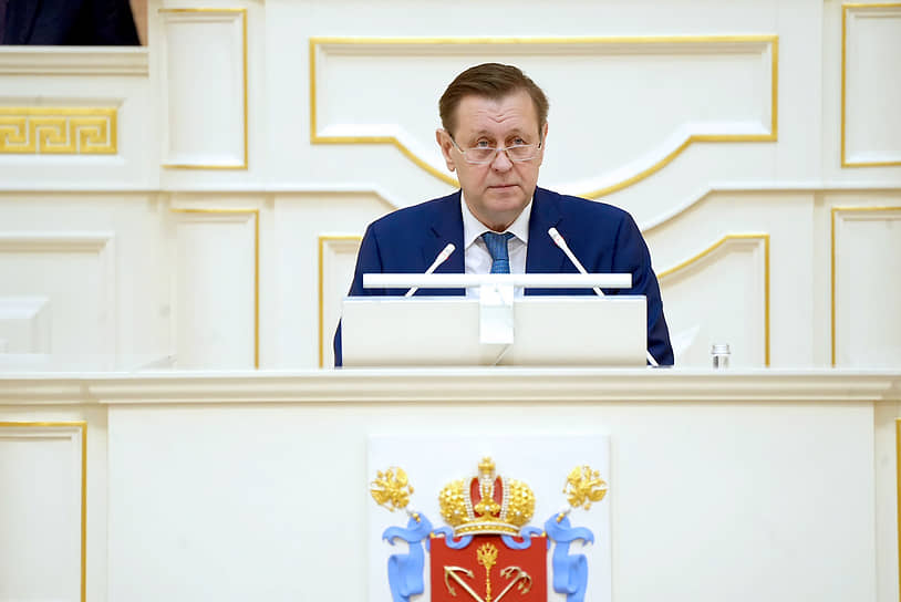 Валерий Калугин рассказал, что 75% организаций в этом году зафиксировали, что их штат состоит исключительно из зрелых сотрудников. Профессиональную подготовку молодежи оценивают удовлетворительно лишь 26% опрошенных