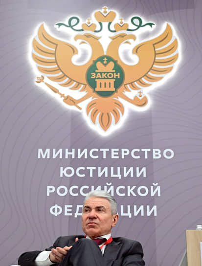 Заместитель министра юстиции России Олег Свириденко во время форума