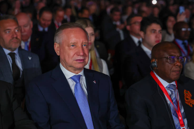Губернатор Петербурга Александр Беглов на пленарном заседании XIII Петербургского международного юридического форума