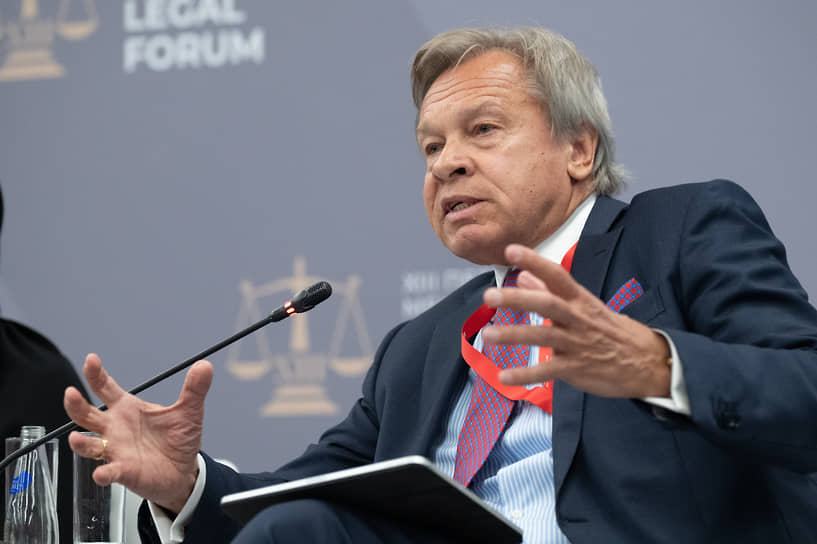 Председатель Комиссии Совета Федерации по информационной политике и взаимодействию со СМИ Алексей Пушков