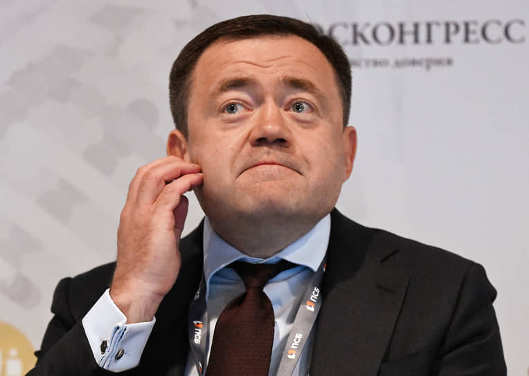 Председатель ПАО «Банк ПСБ» Петр Фрадков во время сессии «Технологии двойного назначения и будущее глобального лидерства»