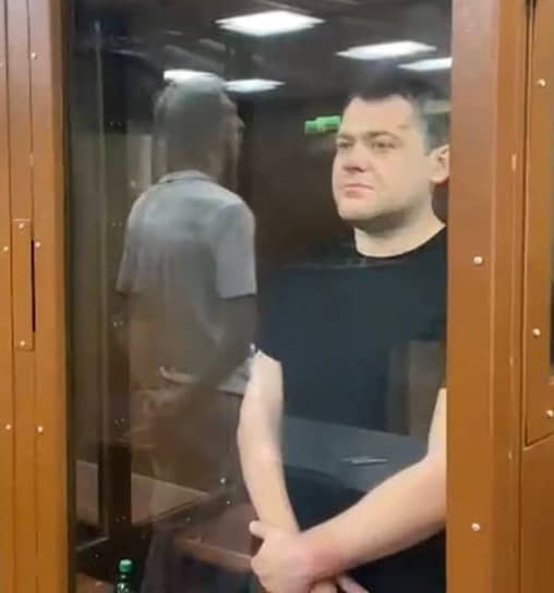 Станислав Шульцев назначили заместителем главы Новгородской области в декабре 2019 года. До этого он занимал пост министра транспорта, дорожного хозяйства и цифрового развития региона