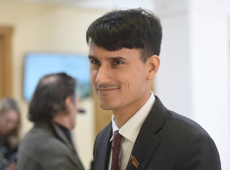 Депутат от КПРФ в Законодательном Собрании Ленинградской области Иван Апостолевский