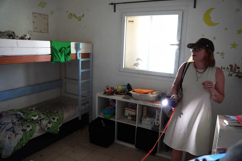 В Израиле из мамадов (защищенных помещений) часто делают детские комнаты, чтобы детям не приходилось спускаться в бомбоубежище в случае ракетного обстрела. Один из мамадов в кибуце Нир-Оз — единственная сохранившаяся в целости комната в доме, вся остальная часть сейчас покрыта копотью