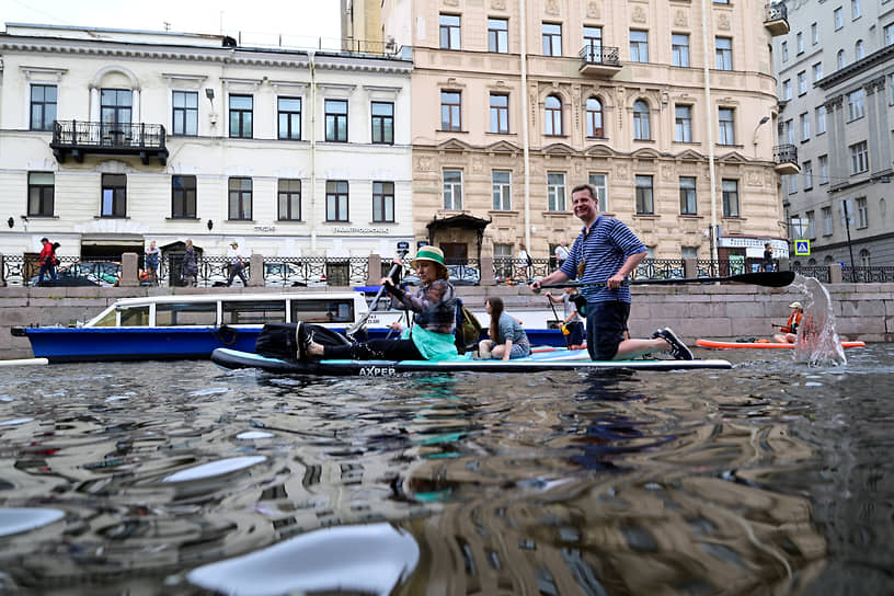 Х Международный фестиваль-карнавал любителей сапсерфинга «Фонтанка-SUP-2025»
