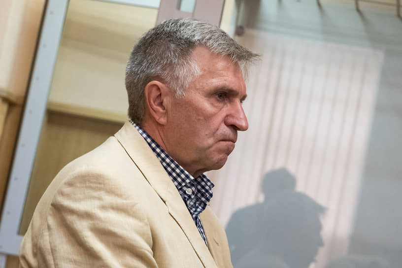 Экс-глава Адмиралтейского района Сергей Оверчук в Ленинском районном суде