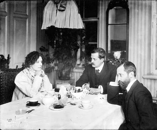 Зинаида Гиппиус, Дмитрий Философов и Дмитрий Мережковский.  1920 год