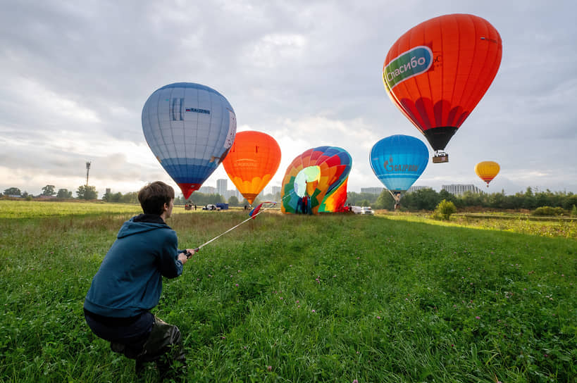 Подготовка к полетам в парке