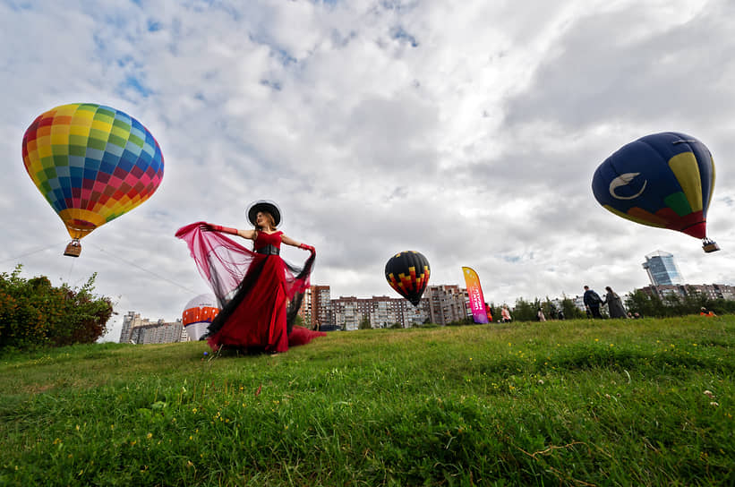Фестиваль воздухоплавания «Мечтать! Летать!» в парке 300-летия Петербурга
