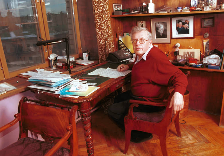 2003 год. Композитор Андрей Петров у себя дома
