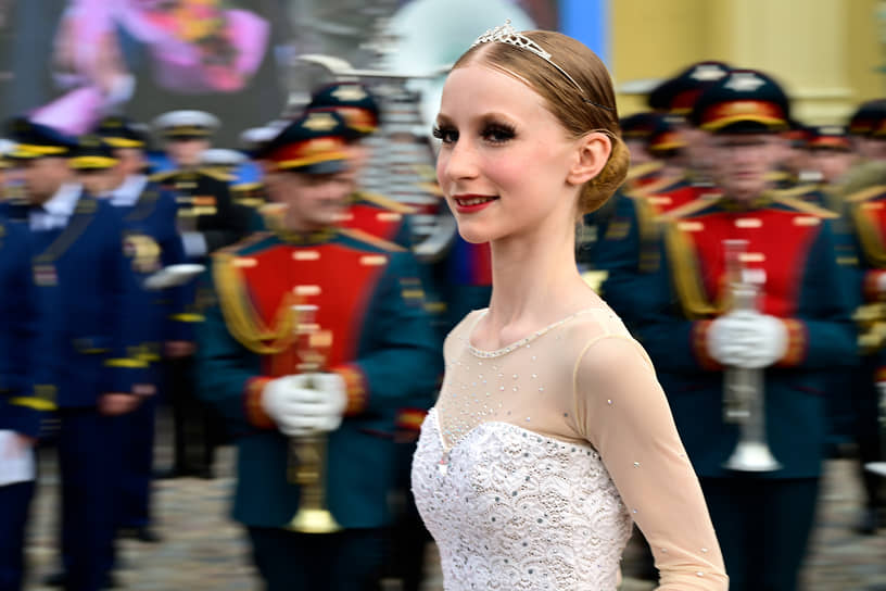 На праздновании Дня России в Петропавловской крепости