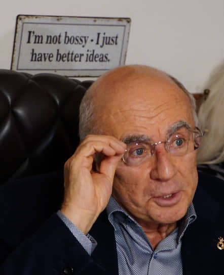 Отстраненный ректор СпбГУП Александр Запесоцкий