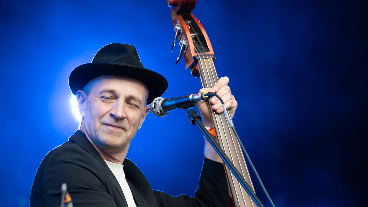 Вячеслав Бутусов и Billy’s Band в БКЗ «Октябрьский», шоу Евгения Плющенко и две игры ФК «Зенит»