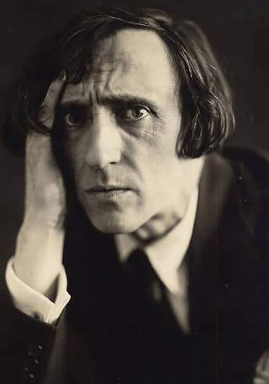 Режиссер постановки Николай Евреинов