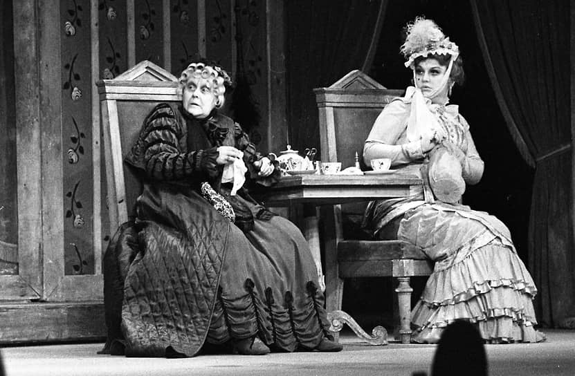 «Не умею жить наполовину, работать наполовину, любить наполовину»,— неоднократно делилась с журналистами Светлана Крючкова 
