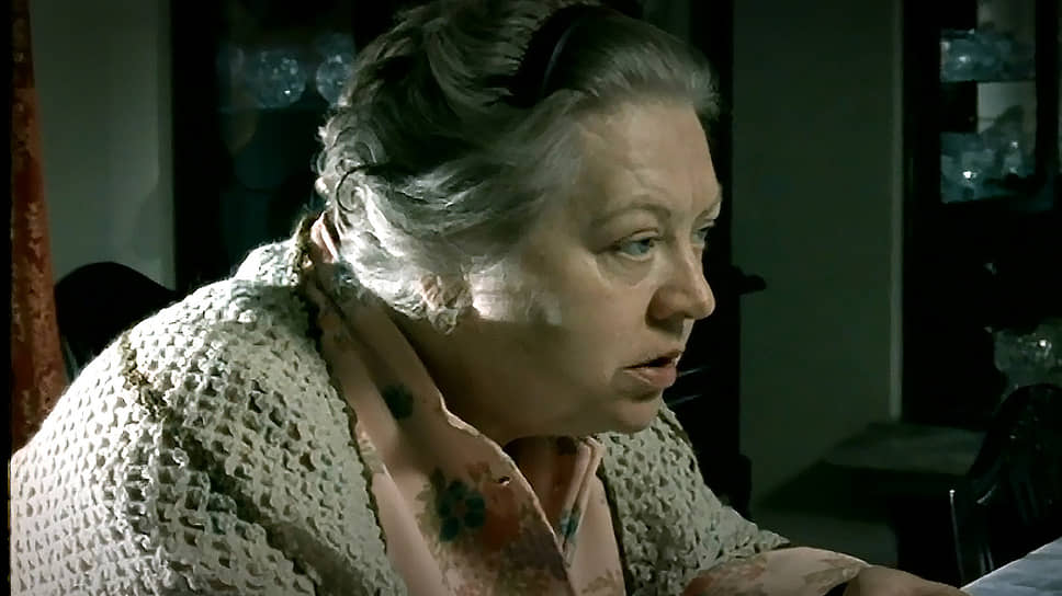 В байопике Сергея Снежкина «Брежнев» Светлана Крючкова сыграла роль жены Брежнева — Виктории Петровны. По словам актрисы, героиня была ей близка, она такая же добродушная и хорошая хозяйка. В то же время артистка рассказывала, что роль была небольшой, из-за чего не было возможности полностью раскрыть талант