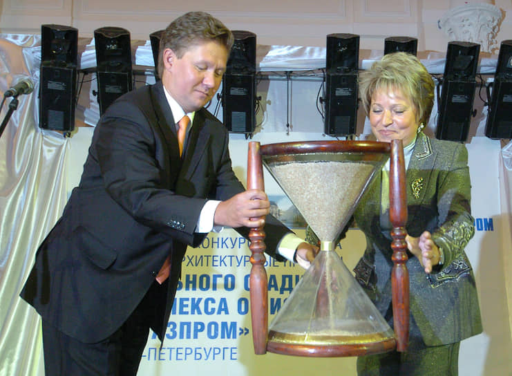 15 ноября 2005 года. Глава ОАО «Газпром» Алексей Миллер и губернатор Валентина Матвиенко на презентации строительных объектов ОАО «Газпром» в Петербурге