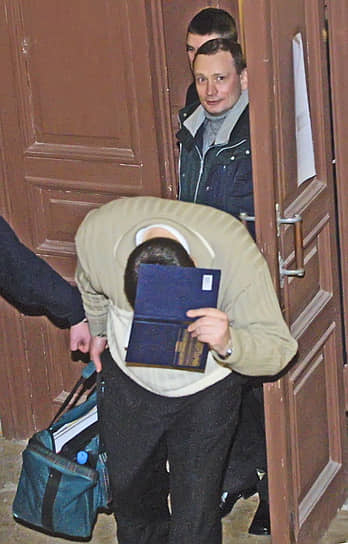 Заседание в городском суде по делу преступного сообщества Андрея Волова в 2006 году