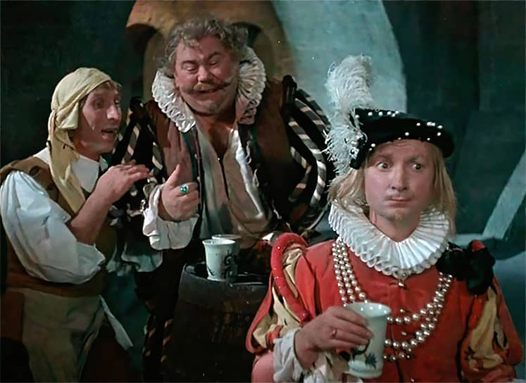 Актеры Сергей Филиппов, Михаил Яншин и Георгий Вицин. Кадр из фильма