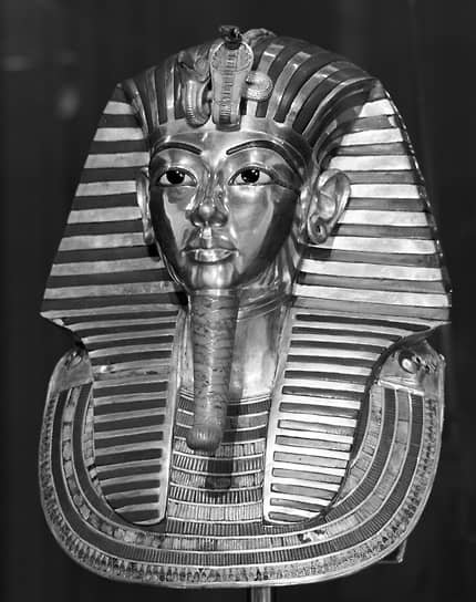 В сложных условиях «железного занавеса» Борису Пиотровскому удавалось укреплять международные связи. Выставка «Сокровища гробницы Тутанхамона» стала сенсацией в Москве и Ленинграде. Выставка была организована в рамках Международного соглашения между СССР и Арабской Республикой Египет. Там демонстрировались артефакты, в 1922 году обнаруженные в гробнице фараона Тутанхамона археологом Говардом Картером