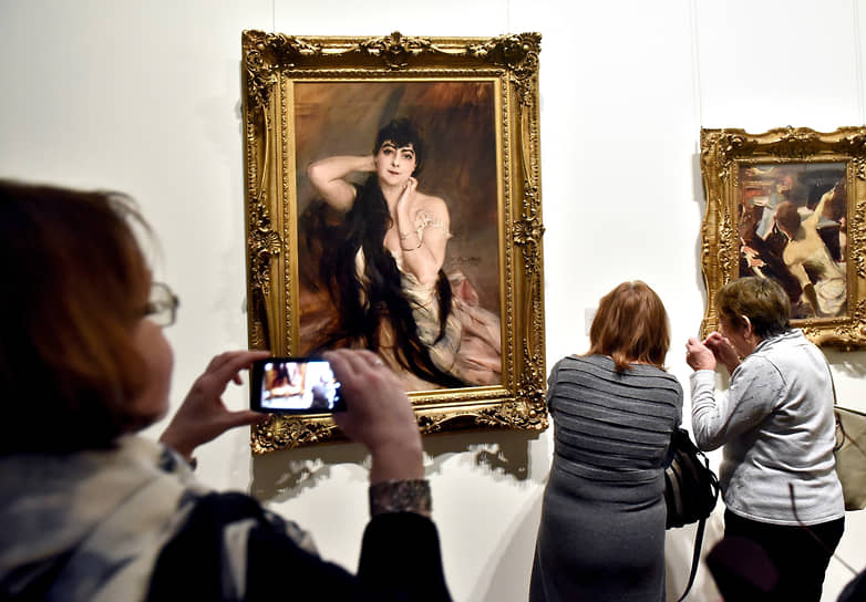 В 2016 году в Главном штабе прошла первая в России персональная выставка Джованни Больдини (1842–1931) — виртуозного портретиста и летописца Belle Epoque. Эрмитаж открыл российскому зрителю имя, хорошо известное на Западе, но почти забытое на родине после революции 1917 года