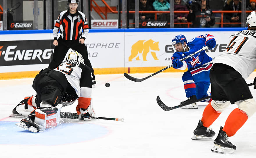 СКА уступил на «своей» площадке 3:4, но все же завоевал очко за ничью, так как игра перешла в дополнительное время