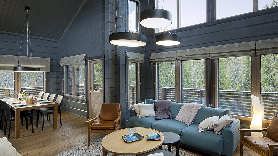 Современный интерьер деревянного дома, разработанный финскими дизайнерами