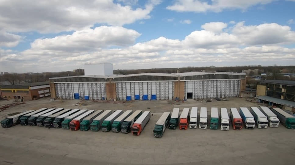 35 фур с оборудованием немецкой фирмы KUHNE прибыли на производственную площадку компании «Атлантис-Пак» в Ростове-на-Дону
