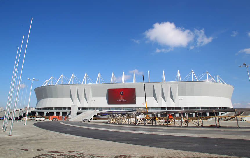 Реклама спонсора на фасаде стадиона дорого обошлась ФК «Ростов»