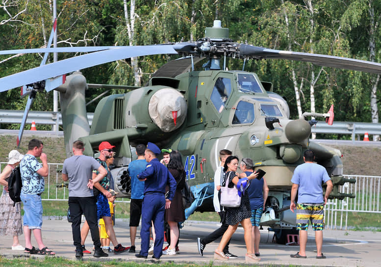 Форум &quot;Армия-2022&quot;, в музейном комплексе &quot;Самбекские высоты&quot;. Выставка военной техники на форуме