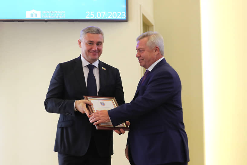 Депутат Законодательного Собрания РО Игорь Бураков и губернатор РО Василий Голубев