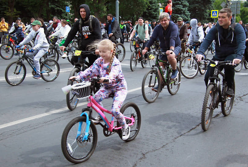 Ростовский велопарад-2024. Участники во время заезда