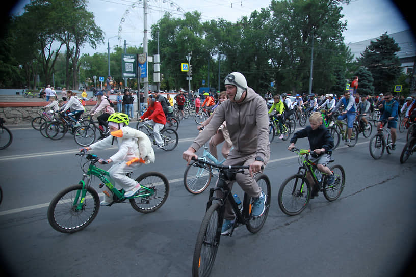Ростовский велопарад-2024. Участники во время заезда