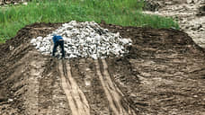 В городе Шахты нашли незаконную свалку строительных отходов у карьера