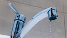 В восьми районах города Шахты снизили давление воды