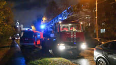 Площадь пожара на складе в Ростове увеличилась до 1,6 тысячи квадратных метров