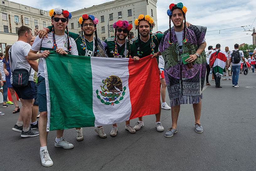 Чемпионат мира по футболу в России FIFA-2018. Футбольные болельщики Мексики в Ростове-на-Дону