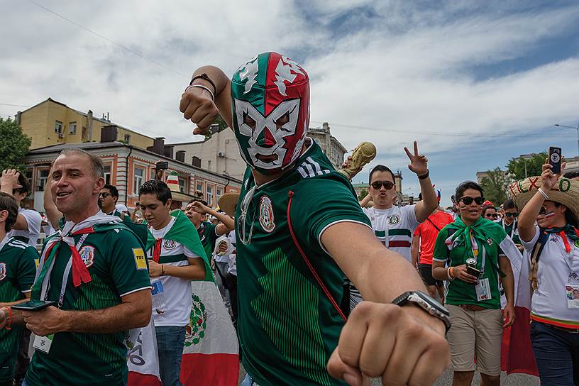 Чемпионат мира по футболу в России FIFA-2018. Футбольные болельщики Мексики в Ростове-на-Дону