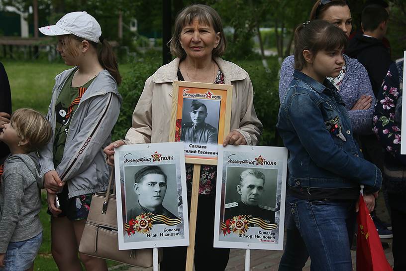 Молебен на братской могиле и шествие &quot;Бессмертный полк&quot; в станице Старочеркасская