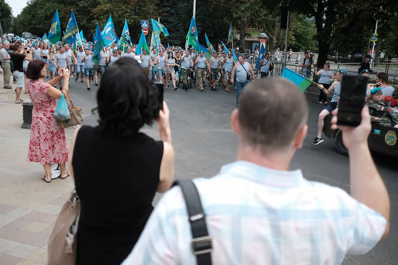 Празднование дня ВДВ, в центре города