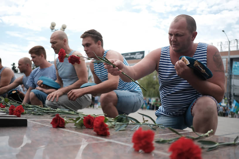 Празднование дня ВДВ, в центре города